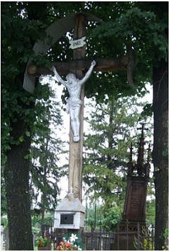 Kreuz auf dem Friedhof Unter M. (nahe Kirche)